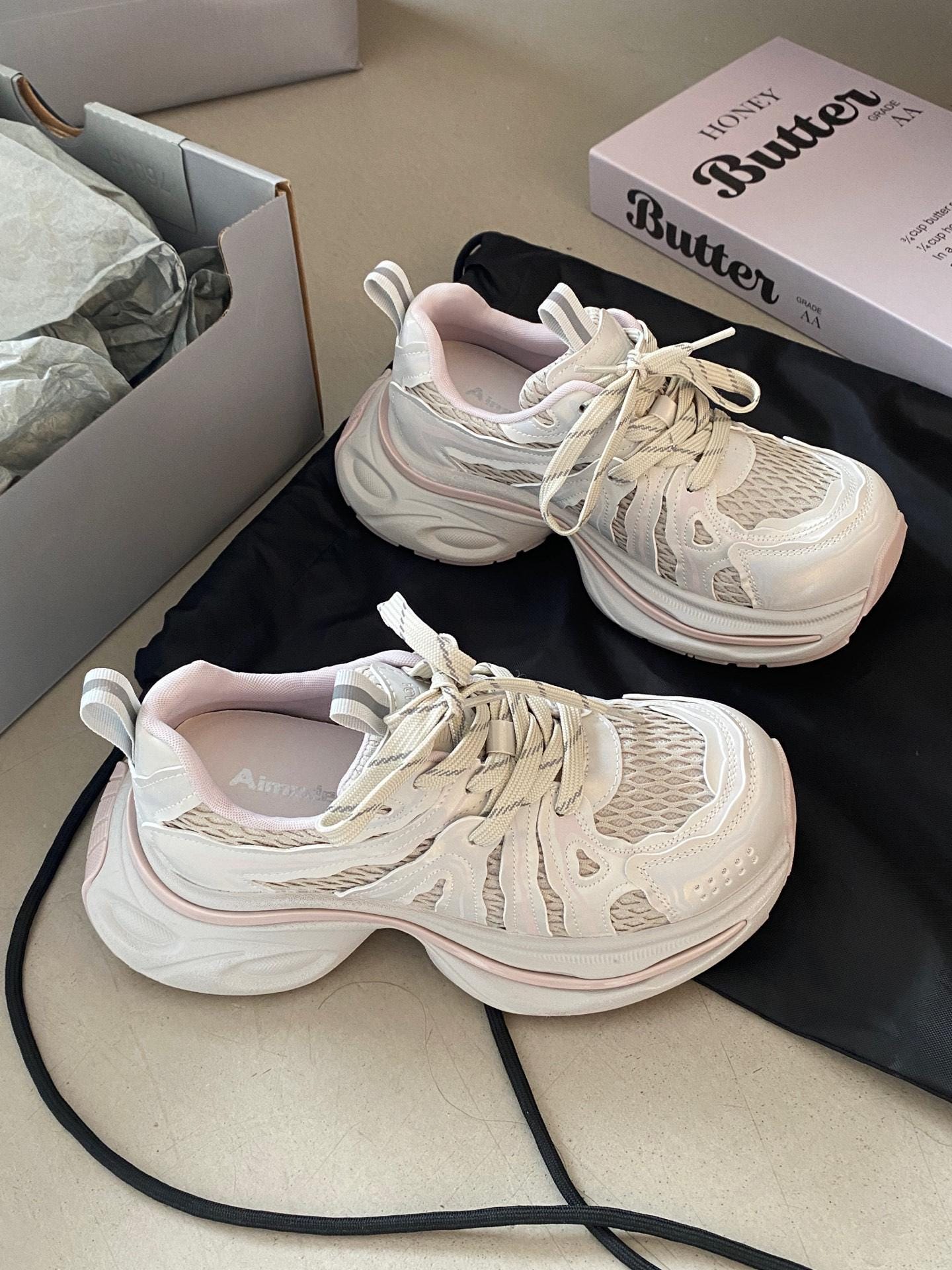 Women's thick-soled shoes/dad shoes/breathable mesh/lace-up/fashionable/wearable in all seasons/Personalized Gifts